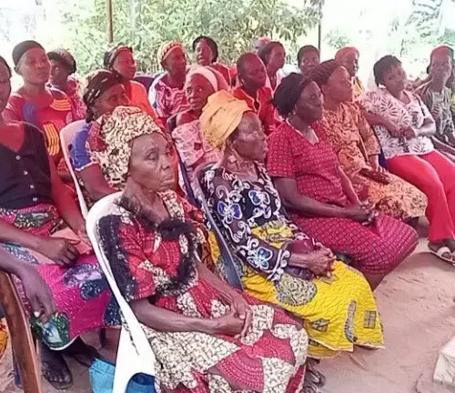 ECK Foundation Distributes Palliative To Make Yeilutide Exciting For Widows in Bende